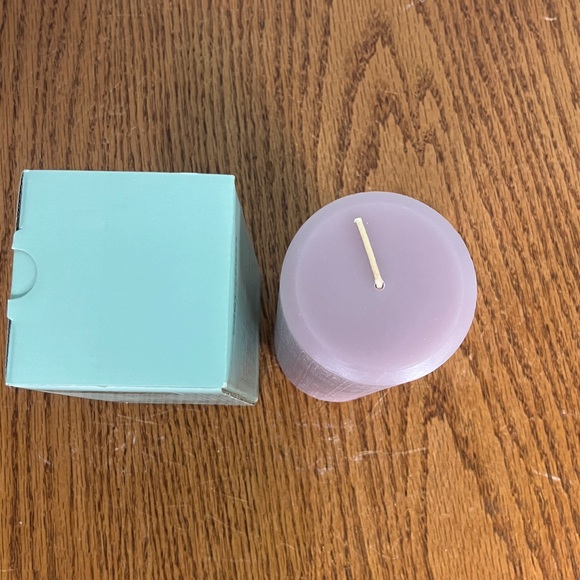 Partylite Blackberry Sage 3x7 round pillar NIB - Picture 3 of 5